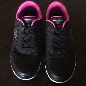 Sketchers sneakers - women’s size 6.5